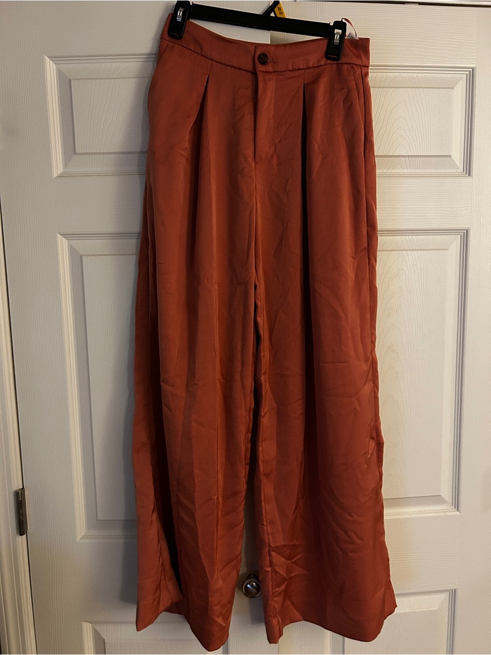 Wide-Leg Pants in mauve